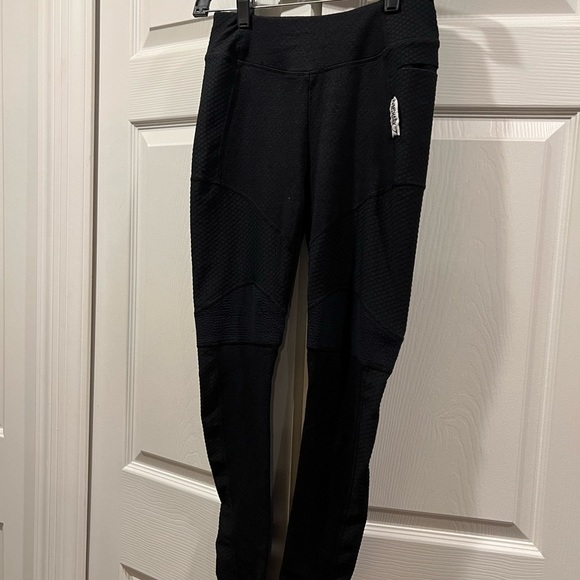 Women’s GymShark Leggings - Picture 2 of 6